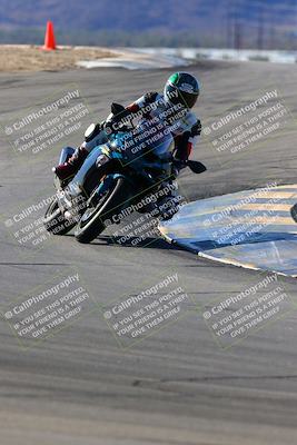 media/Jan-09-2022-SoCal Trackdays (Sun) [[2b1fec8404]]/Turns 9 and 8 (920am)/